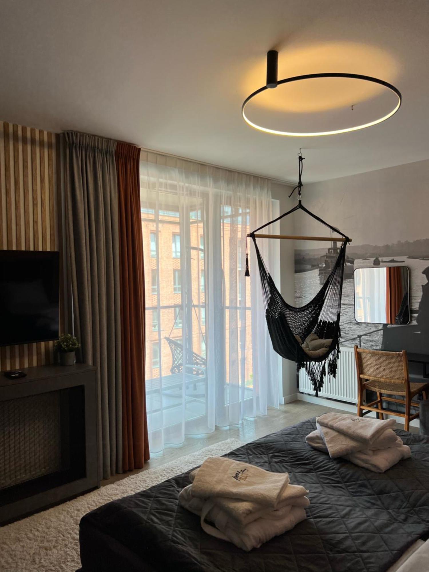 Lts Rent Luxury & Comfortable Lakowa Lägenhet